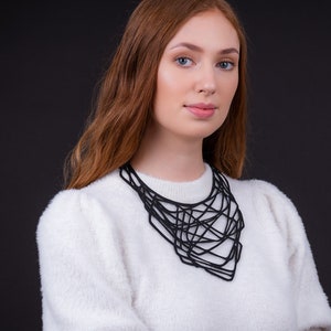 Orion Upcycled Rubber Inner Tube Statement Halskette | Veganer handgemachter Schmuck