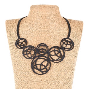 Upcycled Rubber Statement Neptun Halskette | Eco Freundlicher Veganer Schmuck