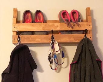 Pallet Shoe Rack / Pallet Coat Rack / Coat Storage / Shoe Storage