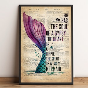 Ella tiene el alma de una gitana, el corazón de una hippie y el espíritu de una sirena, el símbolo de la sirena, el regalo para los amantes de las sirenas.