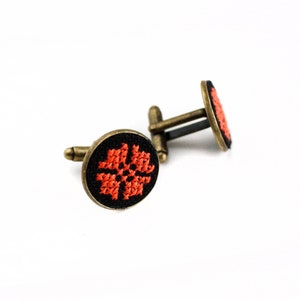 Ukrainian black orange cufflinks for groomsman Custom colors available Unisex round folk Ukraine vyshyvanka cuff links Gift for father groom