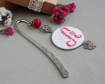 Hand emboidered pink bookmark with initial Book lover gift Handmade Personalized bookmark for women Gemstone butterfly book marker charm