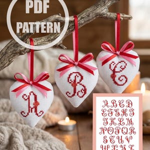 カリグラフィーフォントクロスステッチパターンハートアルファベットクロスステッチPDF ABCハートロマンチックなバレンタイン大文字大文字スクリプトモノグラム