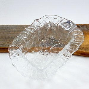 Orrefors Crystal Peacock Bowl Designed by Lars Hellsten / Vintage Swedish Mid Century Modern Art Glass  / Scandinavian Retro Made in Sweden