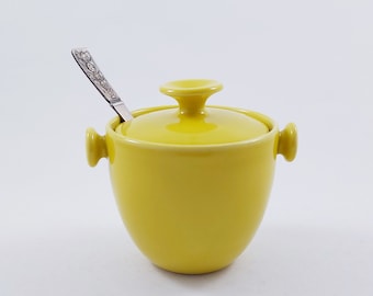 Eslau Kamionkowa miska z pokrywką z Danii / Vintage duński żółty słoik w stylu mid-century modern / Skandynawski ceramiczny garnek retro wyprodukowany w Danii