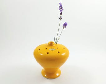 Töreboda Keramik Gul Rund Blomgrodvas / Vintage Svensk Mid Century Modern Keramik / Skandinavisk Retro Tillverkad i Sverige