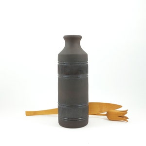 Scandinavian Vintage Nila Keramik Vase / Swedish Mid Century Modern Handcrafted Studio Pottery / Retro Ceramic Made in Sweden