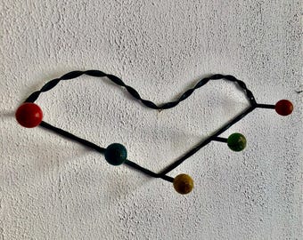 Vintage 1960s heart-shaped coat rack with 5 ball hooks - 60 cm