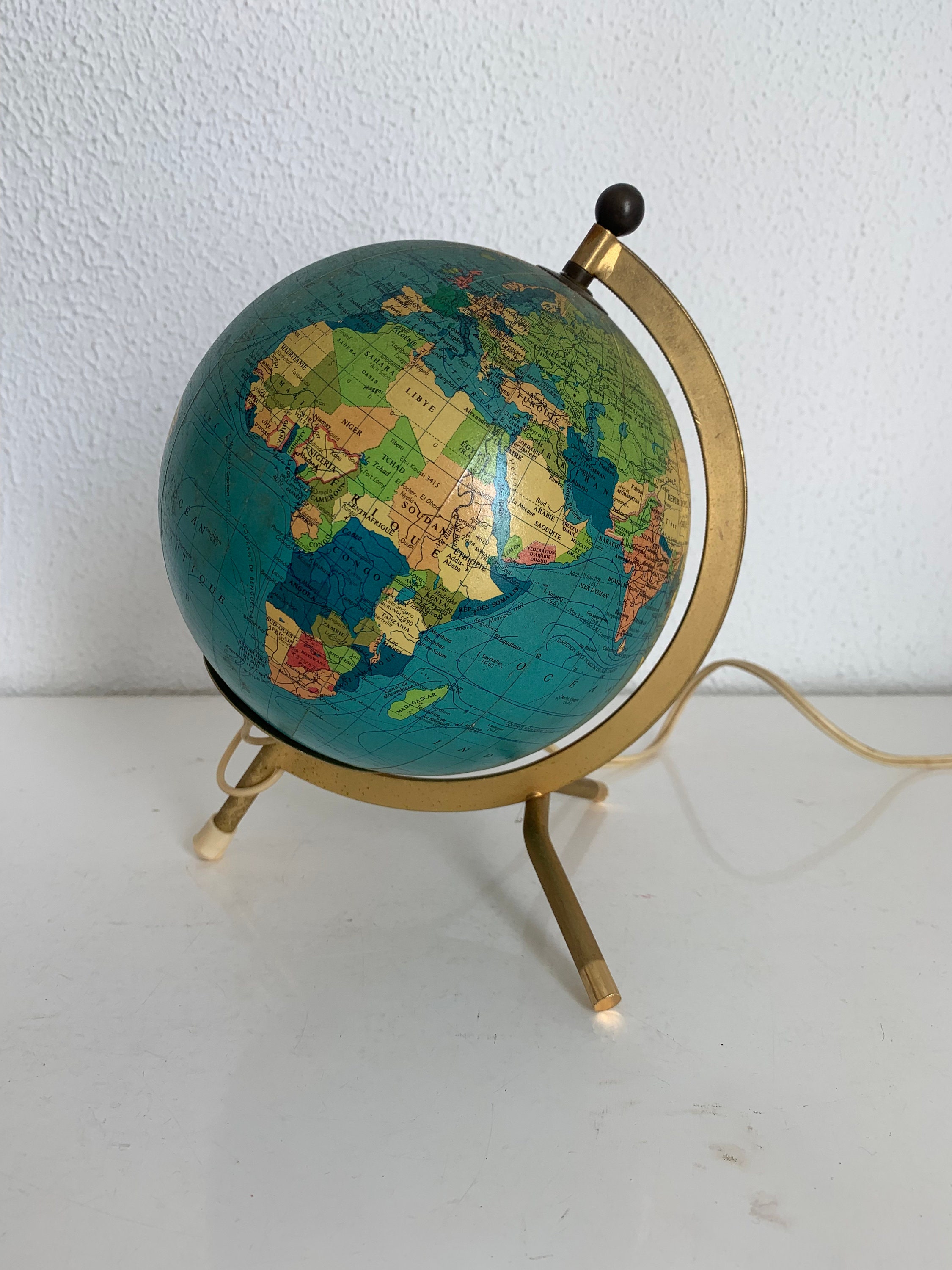 Globe terrestre vintage en carton, 1967