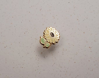 Sunflower Hard Enamel Mini Pin - Gold Green Yellow Brown - Lapel Pin Cloisonné Badge Botanical Art Pretty Flower Board Fillers