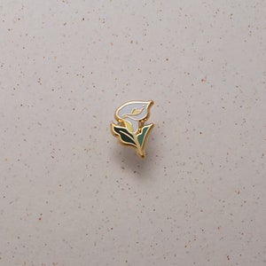 Calla-Lilie Hard Enamel Mini Pin - Gold Grün Weiß Gelb - Anstecknadel Cloisonné Abzeichen Botanische Kunst Hübsche Blumenbrett-Füllstoffe