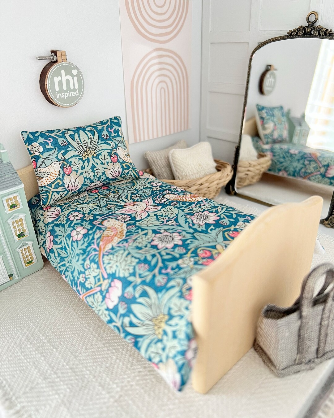 Miniature Liberty Print Bedding Set strawberry Thief green 112 Scale