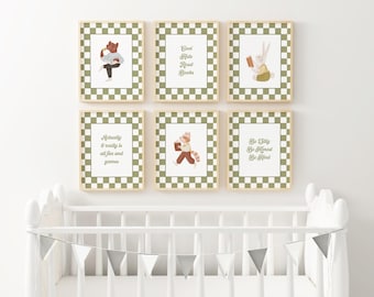 Cuadro decorativo infantil con diseño de animales del bosque leyendo, en verde salvia, estilo tablero de ajedrez, para habitación infantil, sala de juegos o aula (XCRE7-A6)