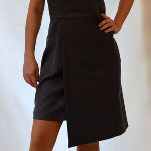 Gray, woven, wool, elegant, asymmetrical, sleeveless, cocktail dress Size UK 14 / US 10 image 3