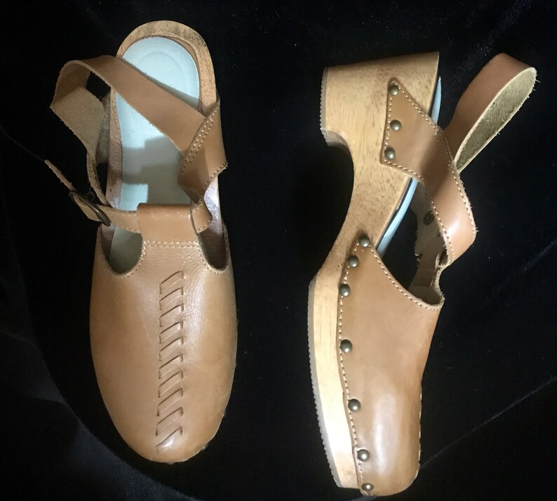 clogs with back strap