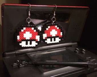 Gamer mushroom power up mini Perler Bead earrings - hama beads - pixel art geek jewelry 8 bit white black red mini beads