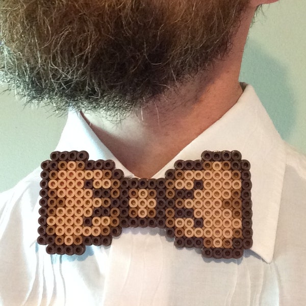 Brun Bowtie Perler perle noeud - marron et beige geek hipster rétro hama fusebeads noeud papillon pixel art 8 bits garçons d’honneur cadeau mariage geek