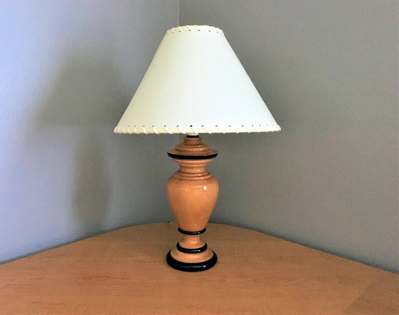 Vintage Maple Wood Table Lamp Shade not incl.