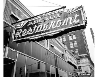 Memphis Wall Art / Memphis Photograph / Black and White Print / Arcade Restaurant / Tennessee Landscape