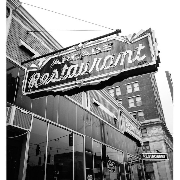 Memphis Wall Art / Memphis Photograph / Black and White Print / Arcade Restaurant / Tennessee Landscape