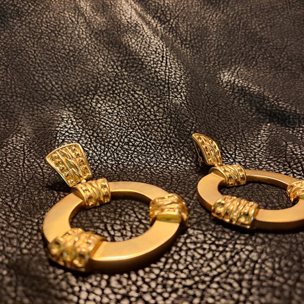 Ugo Correani Italy Style Gold Clip On Earrings- 1980's Free Shipping