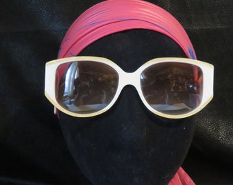 Vintage Robert La Roche Sunglasses- Vienne - LR7- 212 MOD- Good Vintage condition