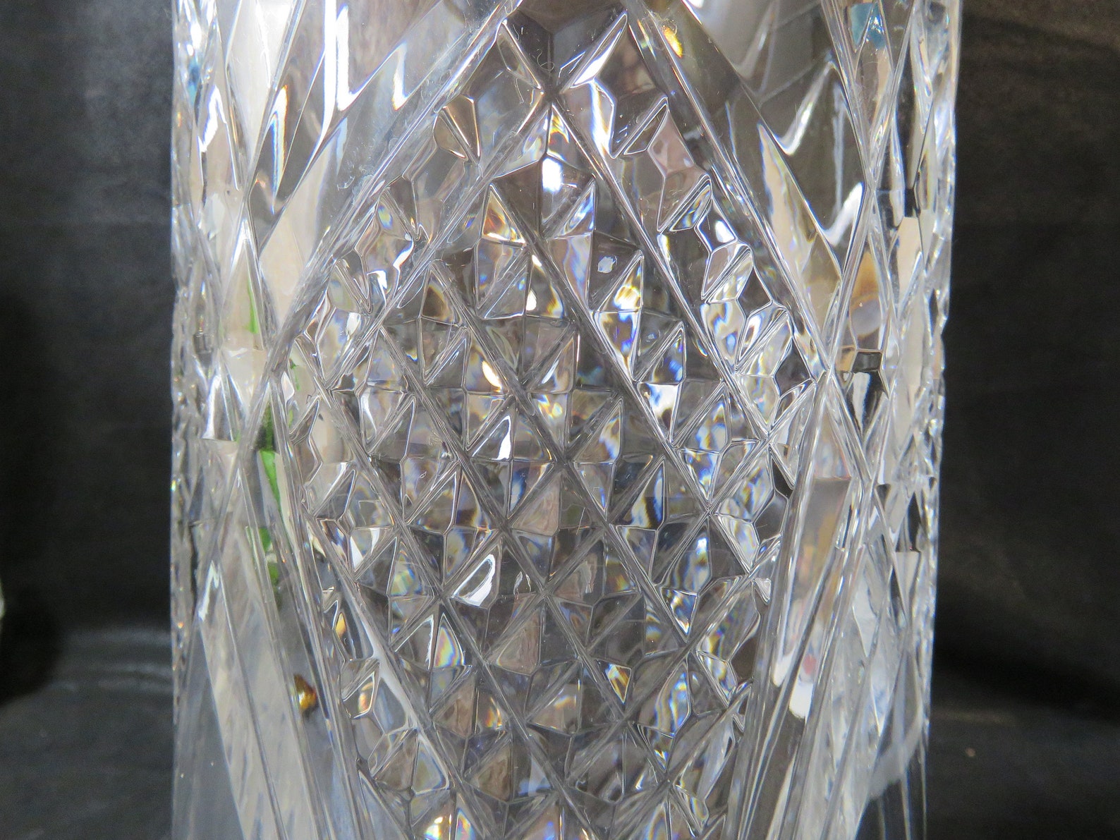 Astral Full Lead Hand Made Crystal Vase Made in Korea 12 Tall 5 1/4