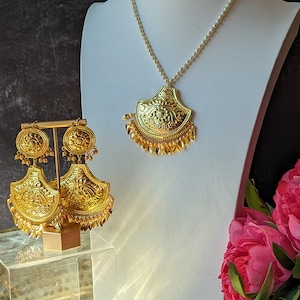Gold Plated Pippal Patti Necklace Set: Punjabi Wedding Jewelry