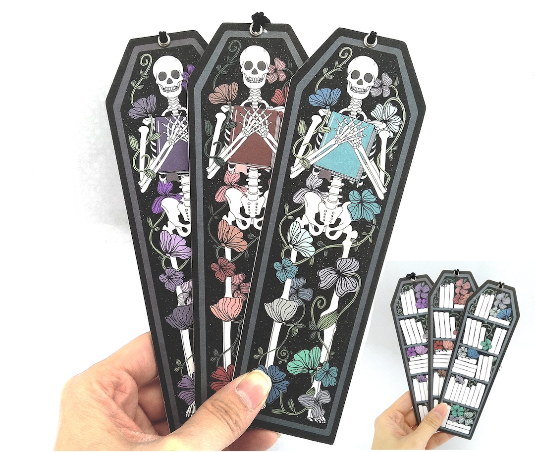 Skeleton Coffin Bookmark Tracker, Matte Double Sided, 29 Books to Fill in, High Quality, Thick sturdy, Unique gift, Book club, Gift