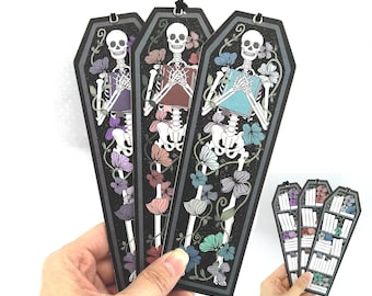 Skeleton Coffin Bookmark Tracker, Matte Double Sided, 29 Books to Fill in, High Quality, Thick sturdy, Unique gift, Book club, Gift