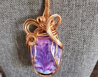A Copper Wrapped Resin Cabochon Pendant Necklace, Bohemian Style