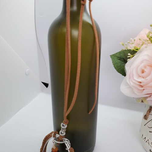 A Circle shops Faux Suede Pendant Necklace,Beaded Silver Lariat Jewelry