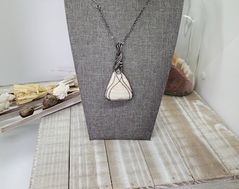 Antiqued Copper Shell Pendant Necklace: Bohemian Beach Jewelry