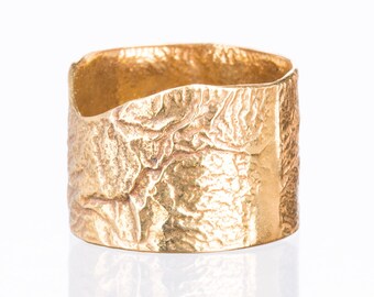 Yellow Gold Textured Extra Wide Ring in Semi-Polished Finish, Wide Gold Band, Statement Ring, Cigar Band Ring, Yellow Gold Ring 14MM