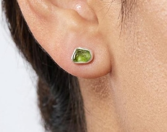 Raw Peridot Stud Earrings MINI - 24k Gold Filled