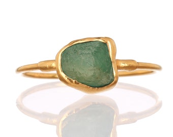 Raw Emerald Ring • Gold Filled • May Birthstone • Handmade Jewelry • Genuine Natural Gemstone • Best Friend Gift • Antique Style • 24k Dip
