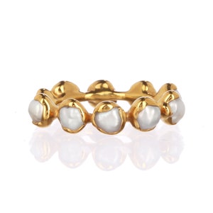 Volle Ewigkeit Rohperle Ring • Gold gefüllt • Minimalistisches Juni Geburtsstein Geschenk • Echtes Perlenband • Niedlicher handgemachter Herbstschmuck • 24k Dip