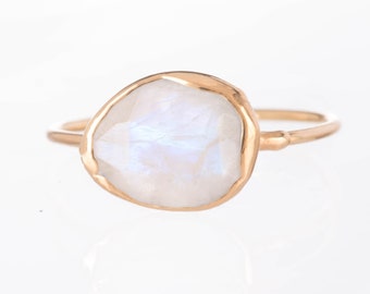 Moonstone Ring for Women • Gold Filled • Raw Gemstone Crystal Ring • Rainbow Moonstone • June Birthstone • Witchy Fall Jewelry • Boho Ring