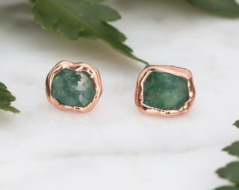 Mini Raw Emerald Earrings, Rose Gold May Birthstone Studs, Raw Crystal Earrings, Emerald Studs, Boho Earrings, Dainty Gold Stud Earrings