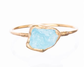 NEW Raw Aquamarine Ring for Women, Custom Gold Crystal Ring, Dainty Ring, Raw Crystal, Pisces Ring, Raw Stone Ring, Raw Gemstone Ring