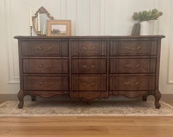 SOLD** Vintage Stanley French Provincial Dresser
