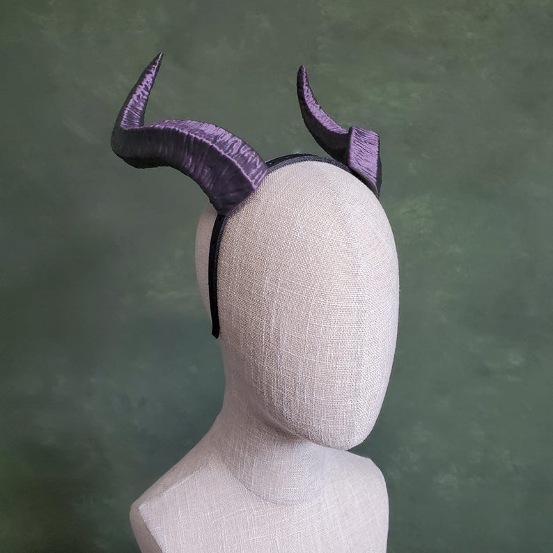 Buffy | Large Horns image 1