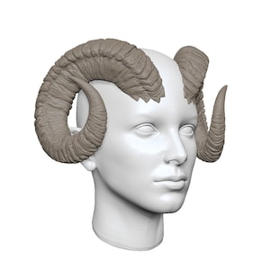 Llista | 3D Printed Curled Horns