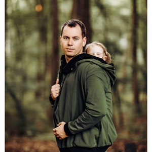 SUDADERA DE HOMBRE PARA PORTEBEBÉS Color caqui, para portebebés delante/detrás