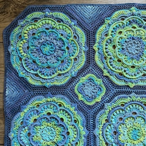 Pattern: Blue Lagoon Mandala Blanket