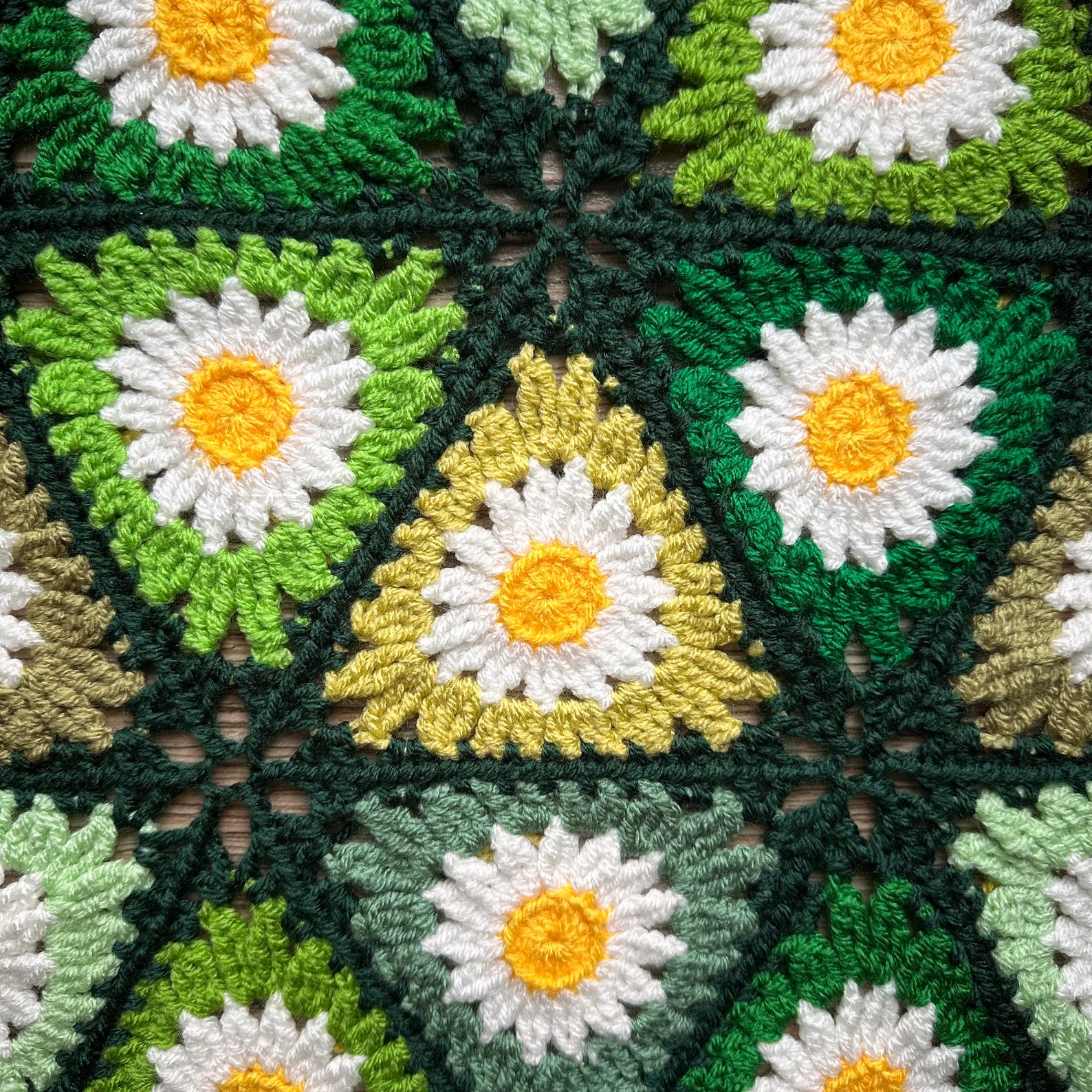 Pattern: Daisy Bloom - Etsy
