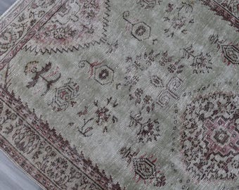Muted Sage Green Medallion Low Piled Oushak Rug , 5'1''x8'5'' / C-6289