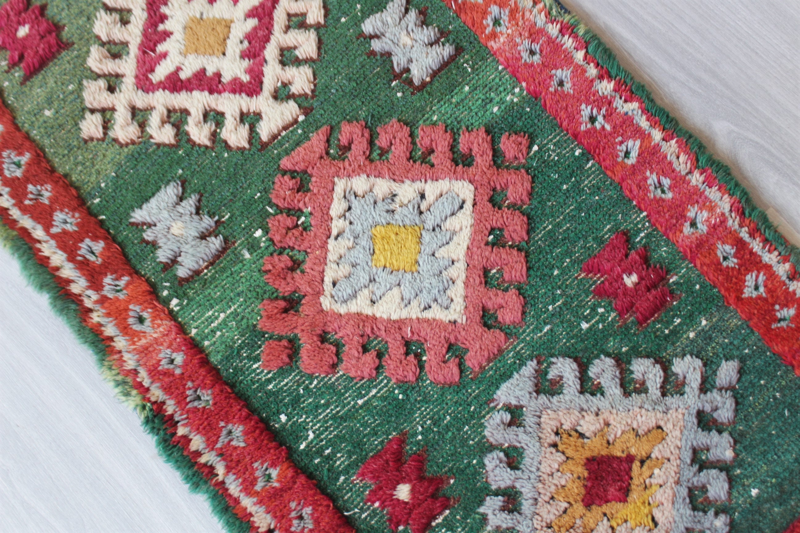 2´x8´5´´ Vintage Green Runner Rug, Handwoven Anatolian Hallway Bohemian