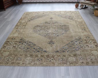 Vintage Soft Beige Medallion Oushak Low Pile Rug with Blue and brown accents / 7'4''X10'3'' / C-6271