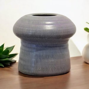 Vase en faïence de Gubbels Helden - Violet / Lilas - Modèle spécial